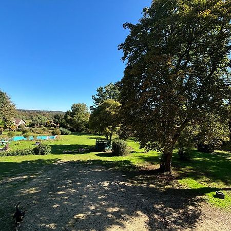 לינה וארוחת בוקר Laujuzan Domaine Pierrot מראה חיצוני תמונה